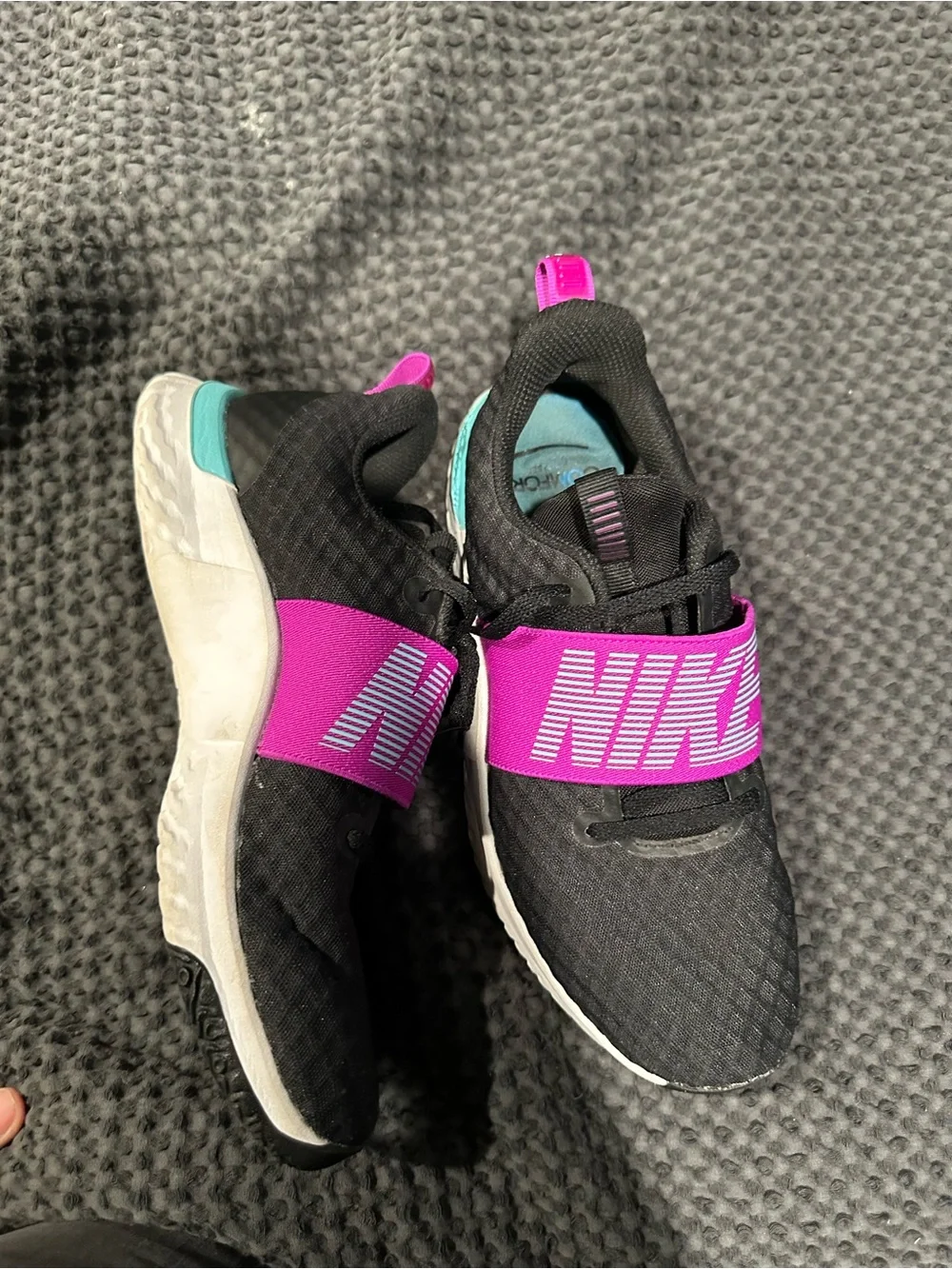 Nike women’s Black Sneakers with Bright Pink Strap